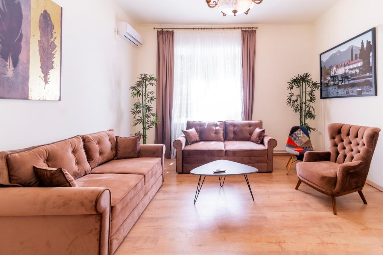 Jevrejska - Central Apartment With Free Parking 노비사드 외부 사진