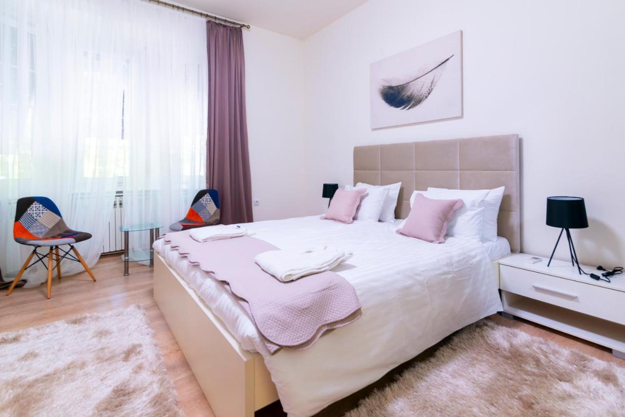 Jevrejska - Central Apartment With Free Parking 노비사드 외부 사진