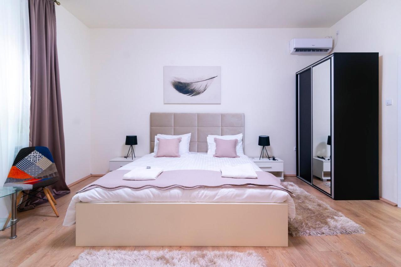 Jevrejska - Central Apartment With Free Parking 노비사드 외부 사진
